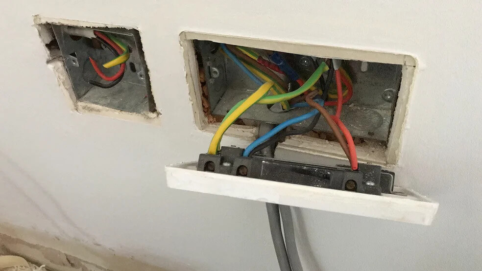 badly installed cables